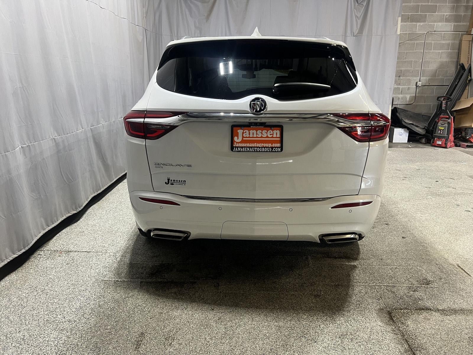 Used 2020 Buick Enclave Avenir w/ Avenir Technology Package AWD/4WD image 7