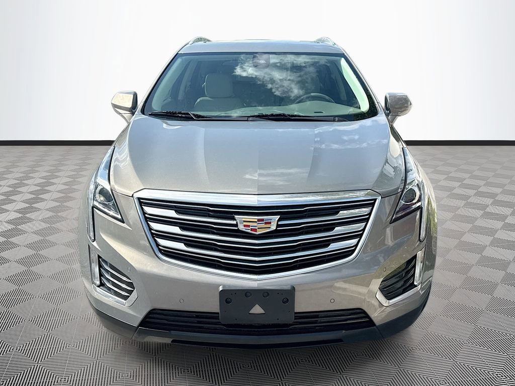 Used 2018 Cadillac XT5 Luxury w/ Driver Awareness Package image 2