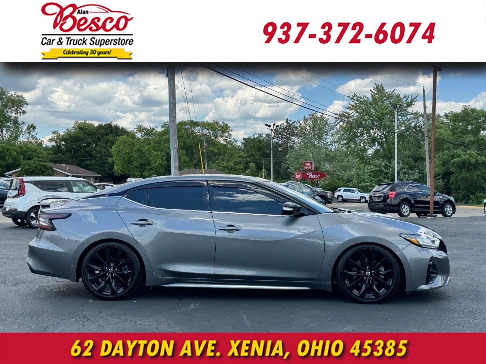 Used 2021 Nissan Maxima SR w/ Sport Mat Group FWD image 3