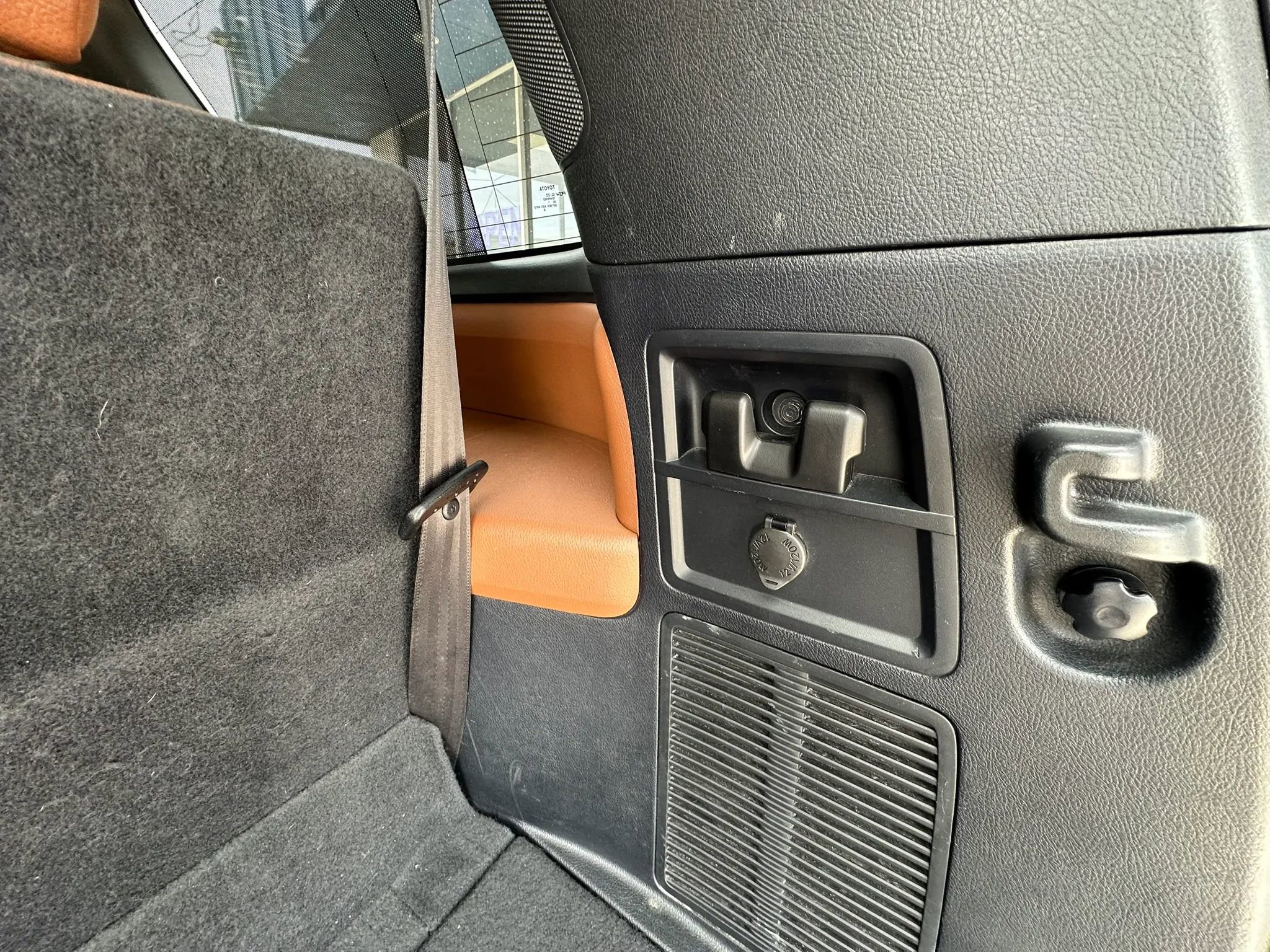Used 2012 Toyota Sequoia Platinum AWD/4WD image 11