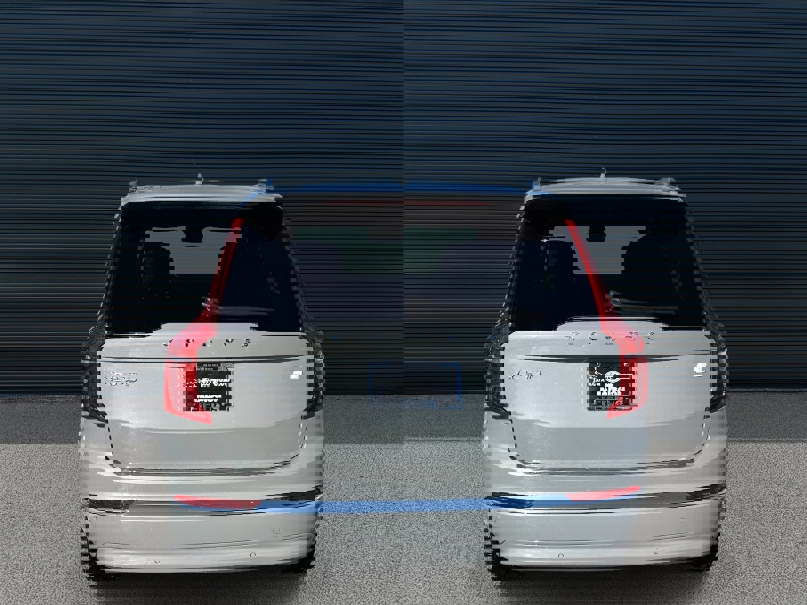 Certified 2024 Volvo XC90 T8 Plus w/ Protection Package Premier image 6