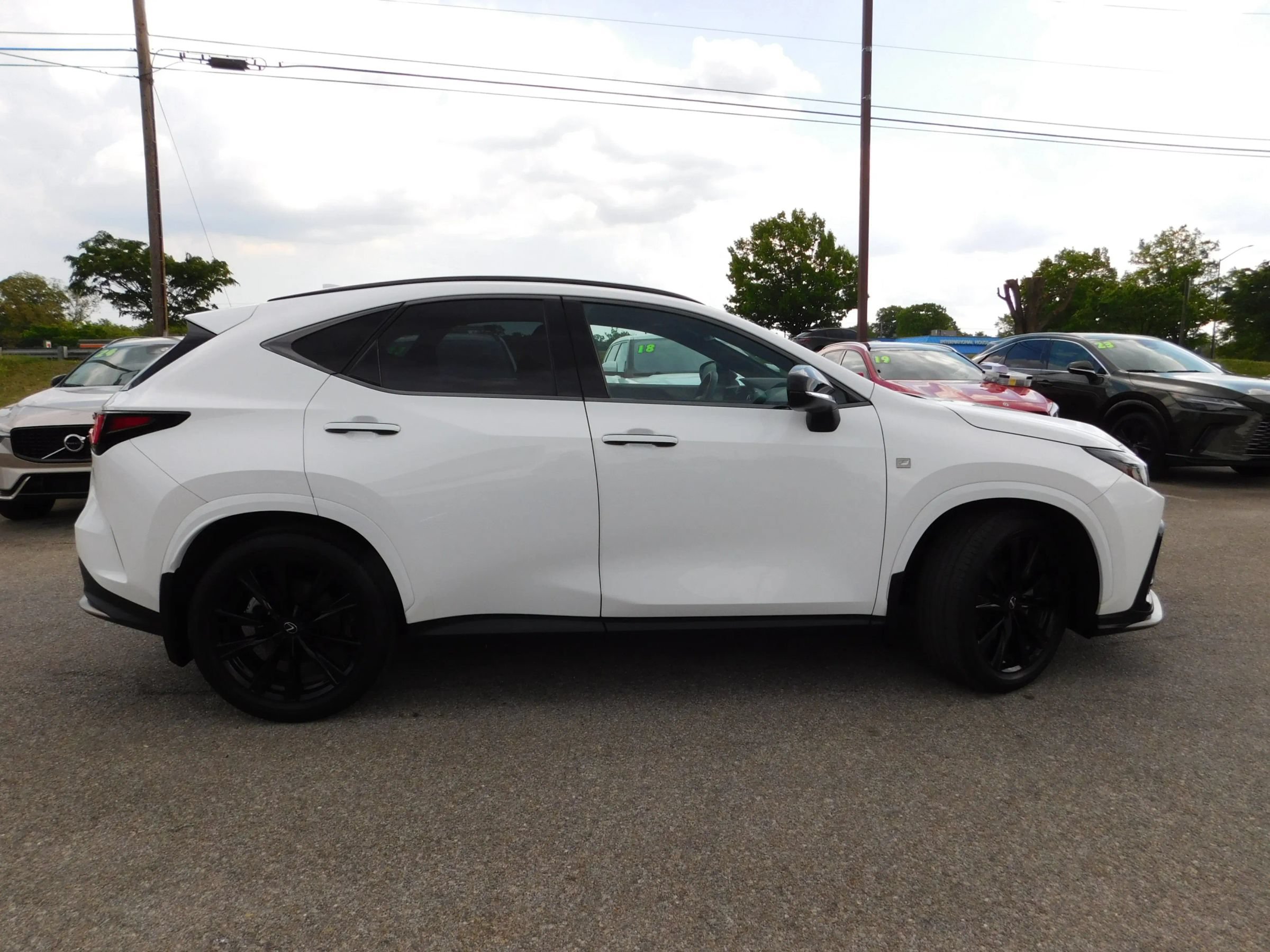Used 2024 Lexus NX 350 F Sport AWD/4WD image 4