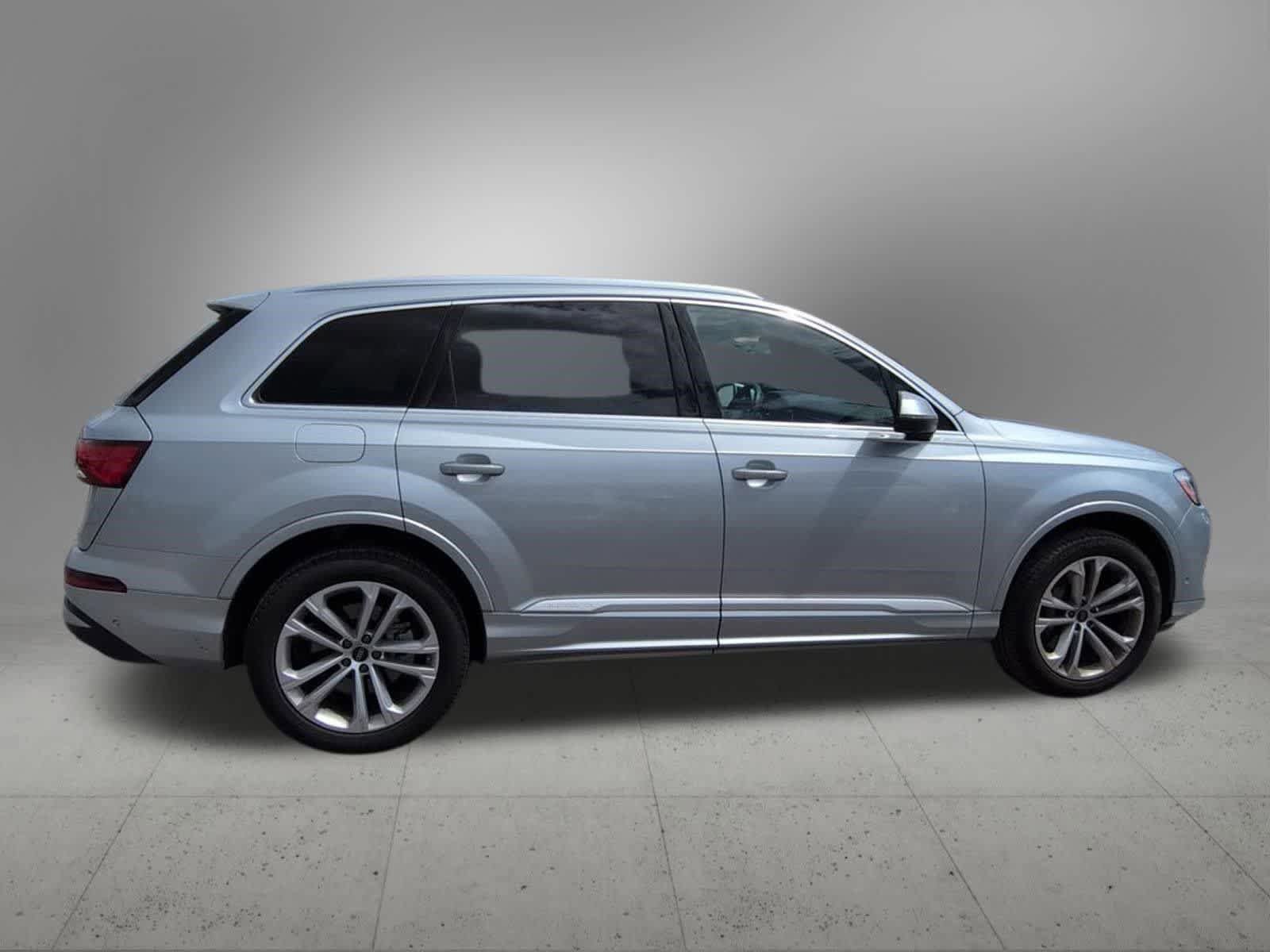 Used 2025 Audi Q7 3.0T Premium Plus AWD/4WD image 7