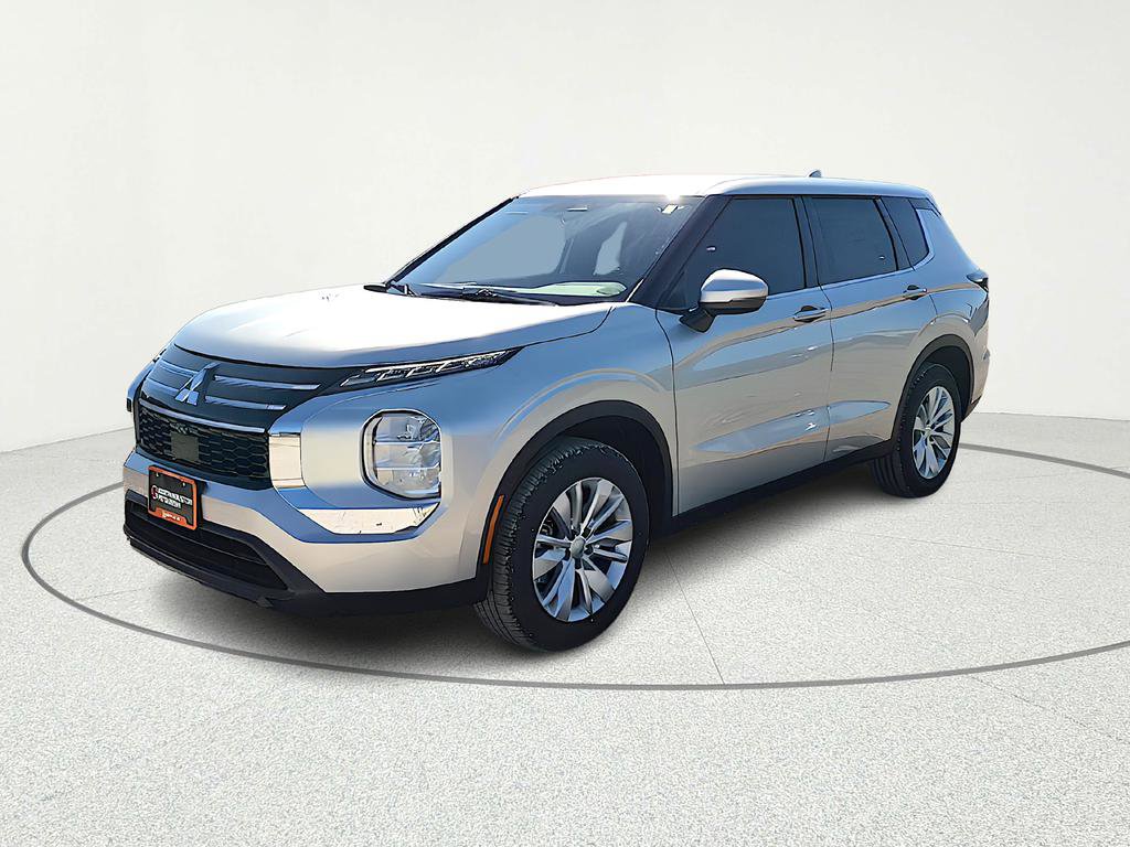 New 2026 Mitsubishi Outlander ES image 2