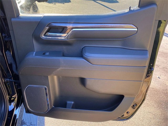 Used 2022 Chevrolet Silverado 1500 LTZ w/ LTZ Premium Package image 35