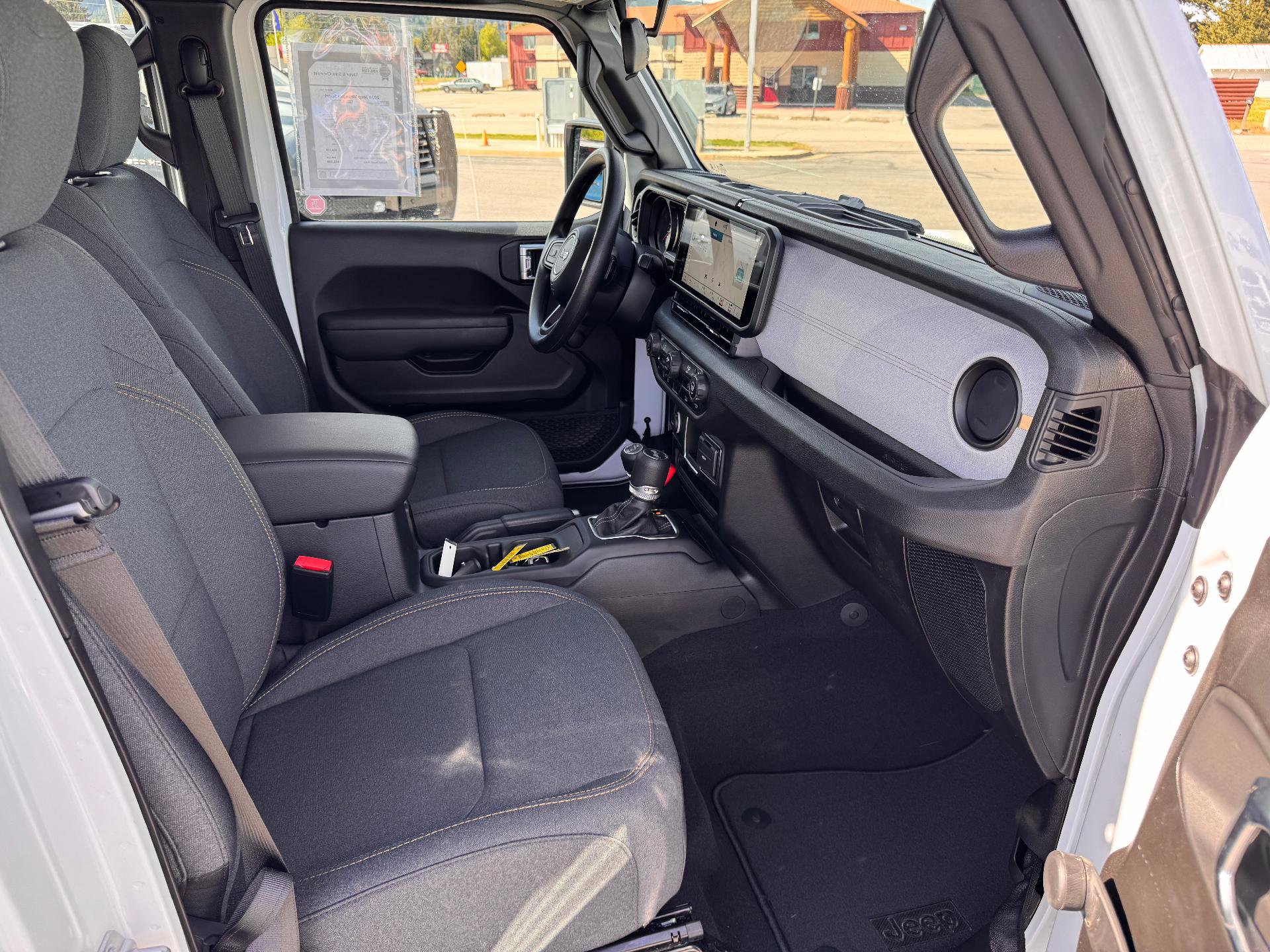 Used 2024 Jeep Wrangler Unlimited Sport AWD/4WD image 16