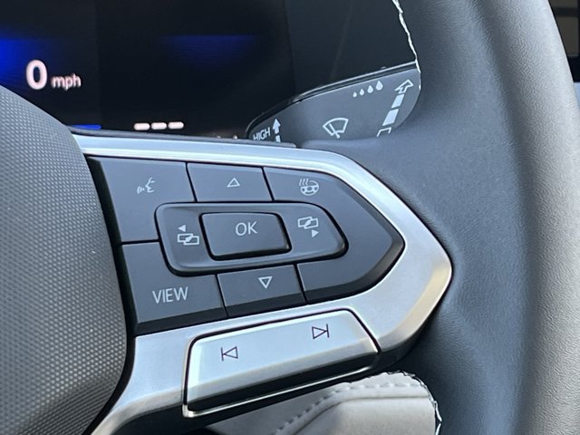 New 2026 Volkswagen Taos SE AWD/4WD image 16