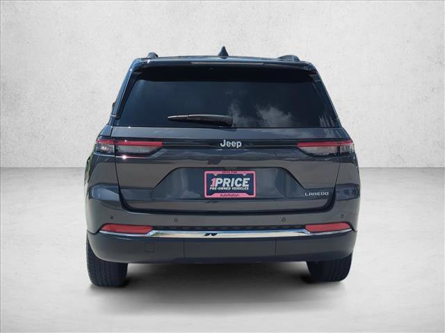 Used 2025 Jeep Grand Cherokee Laredo w/ Luxury Tech Group I RWD image 7