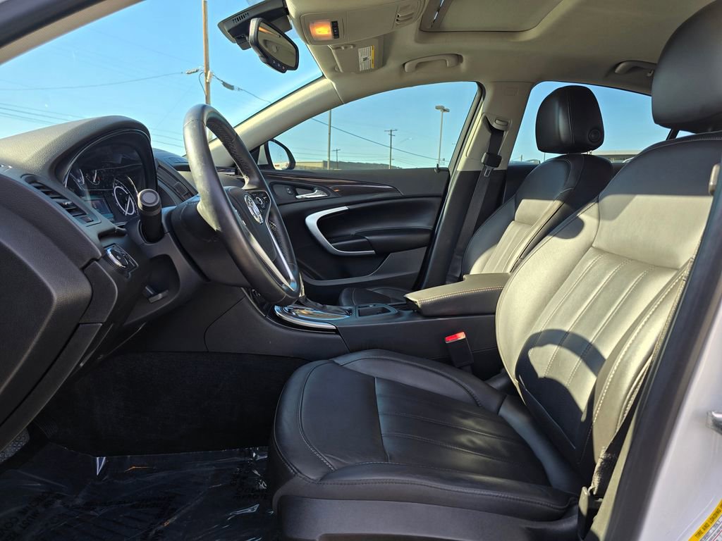 Used 2017 Buick Regal Sport Touring image 21