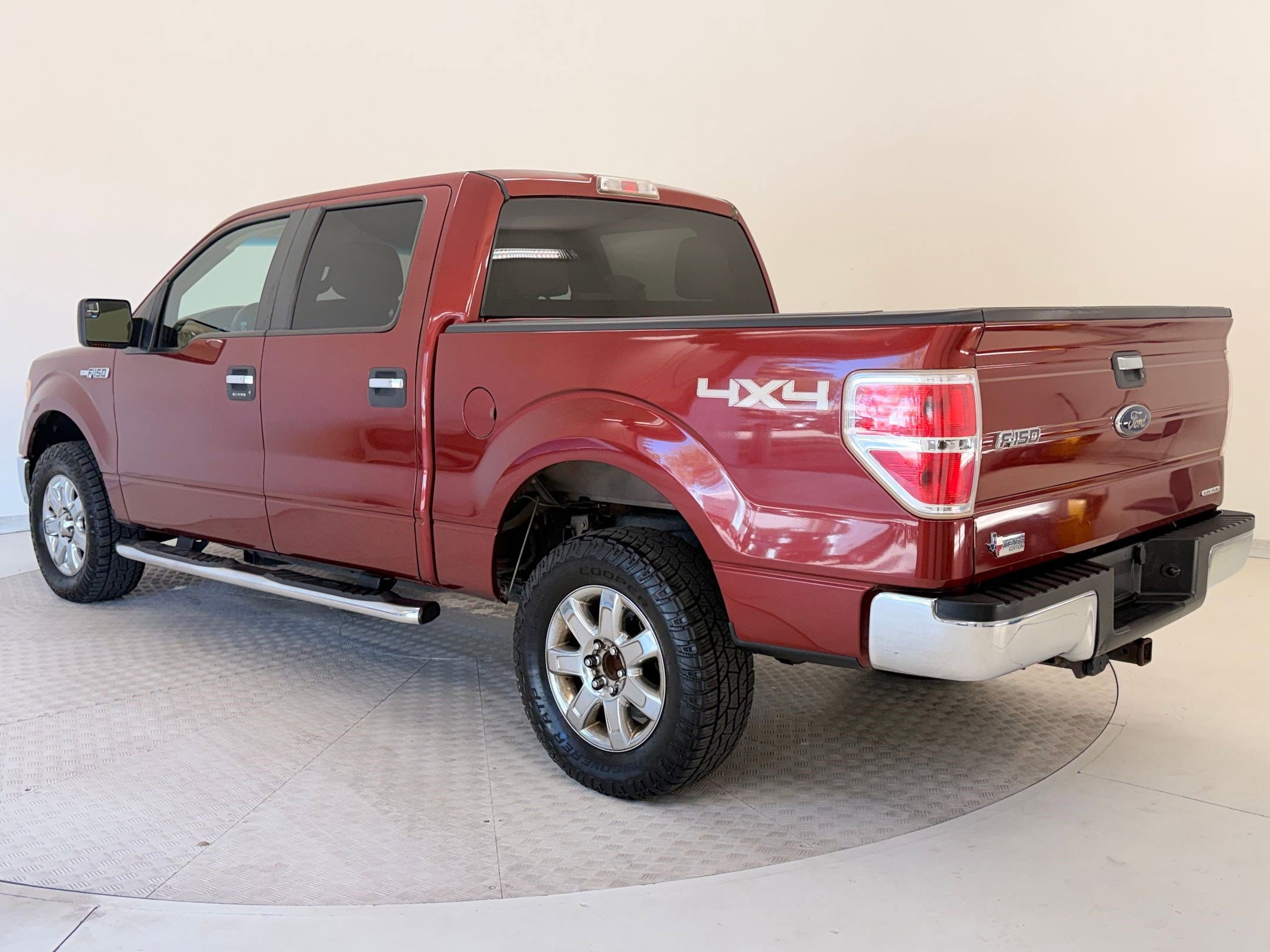 Used 2014 Ford F150 XLT w/ XLT Chrome Package image 3