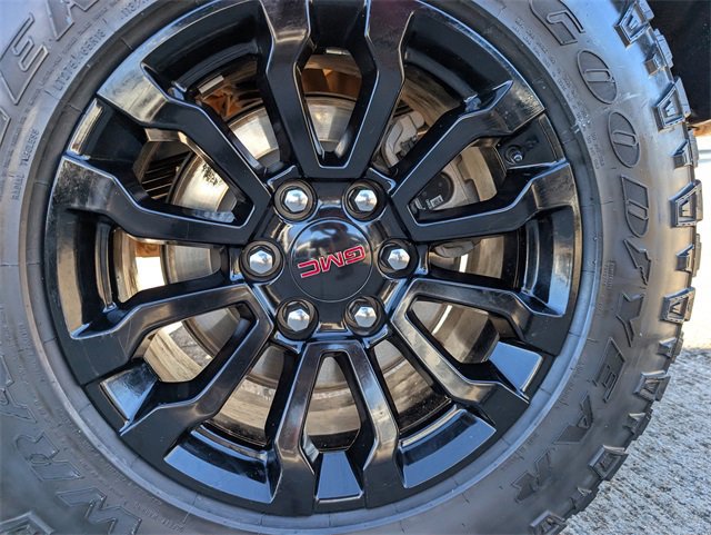 Used 2022 GMC Sierra 1500 AT4X image 7