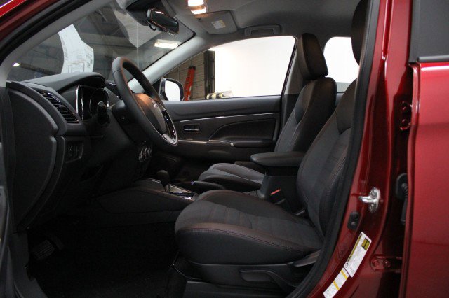 New 2026 Mitsubishi Outlander Sport SE image 6