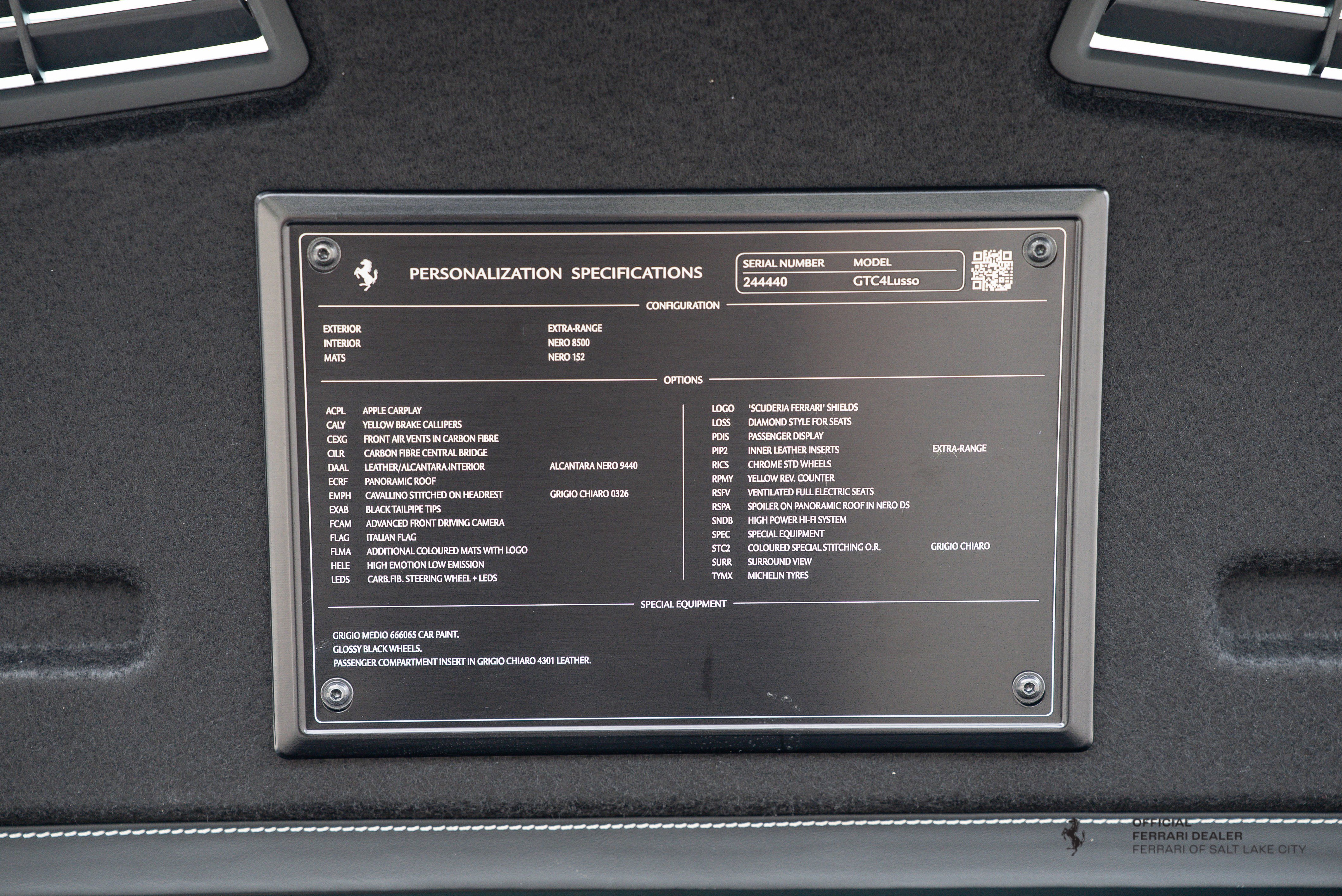 Used 2019 Ferrari GTC4Lusso image 8