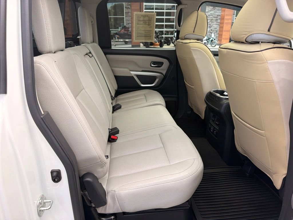 Used 2020 Nissan Titan SL w/ Moonroof Package AWD/4WD image 19