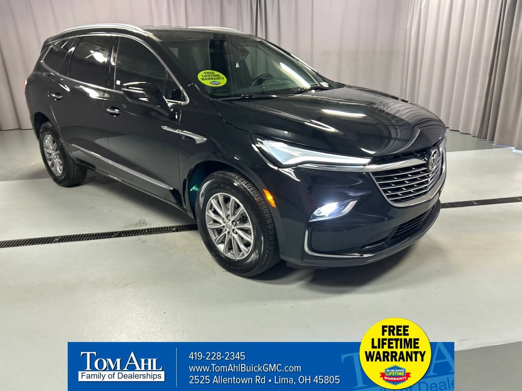 Used 2024 Buick Enclave Essence w/ Technology Package FWD image 1
