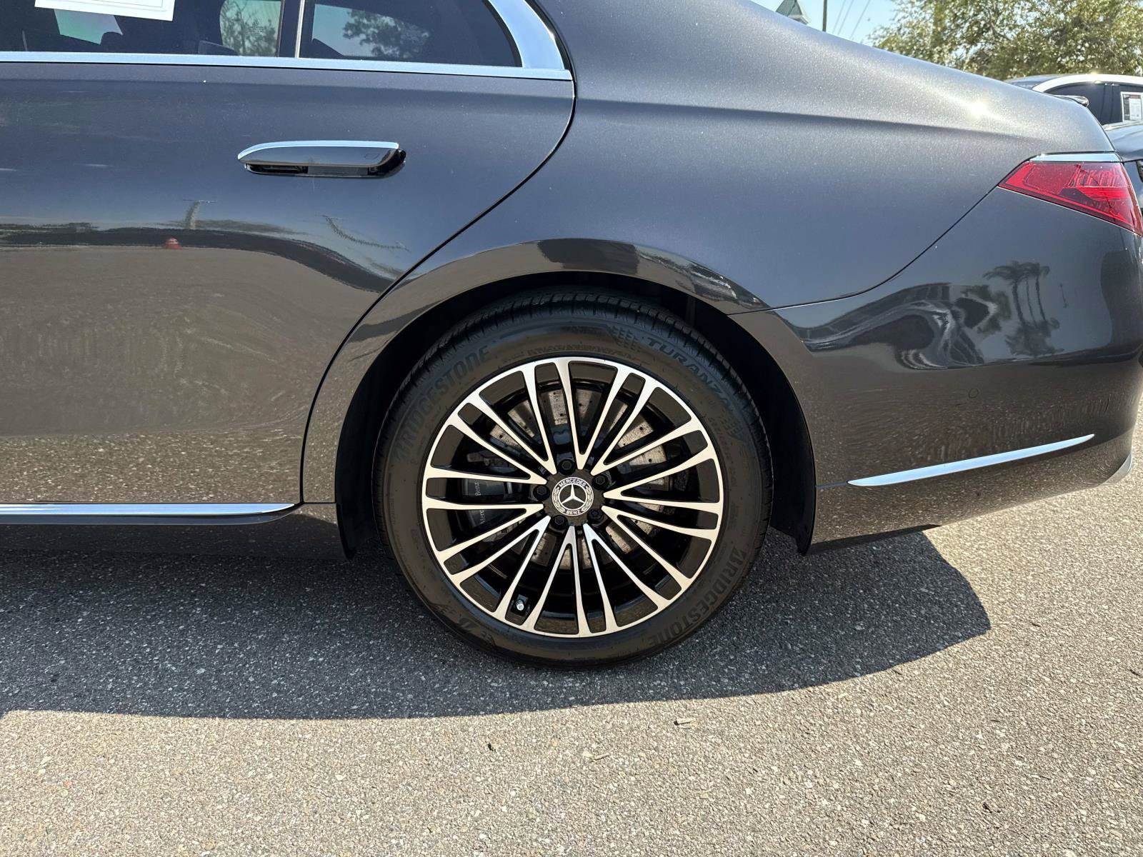 Used 2024 Mercedes-Benz S 580 4MATIC Sedan image 9