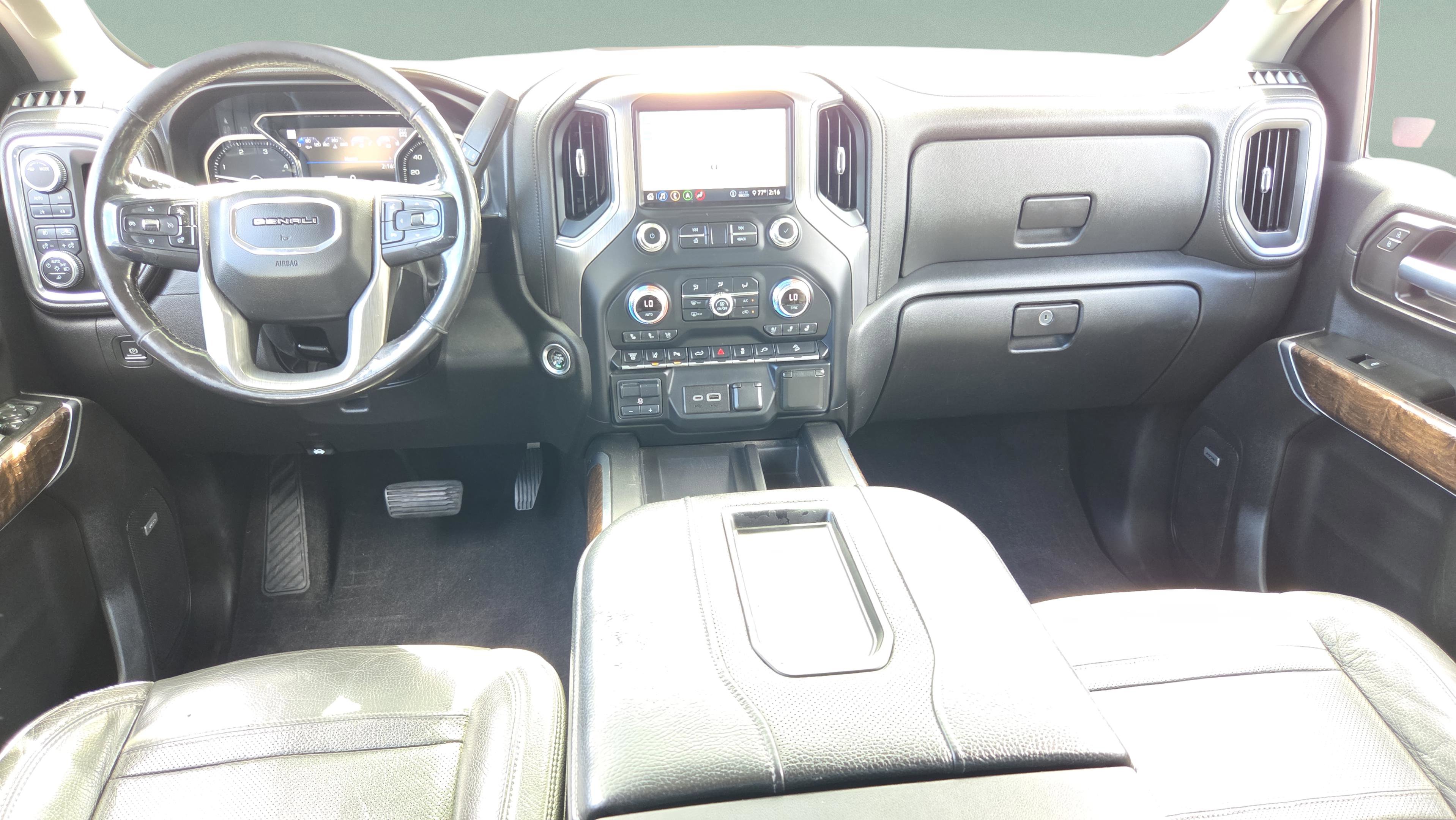 Used 2020 GMC Sierra 2500 Denali w/ Denali Ultimate Package image 14