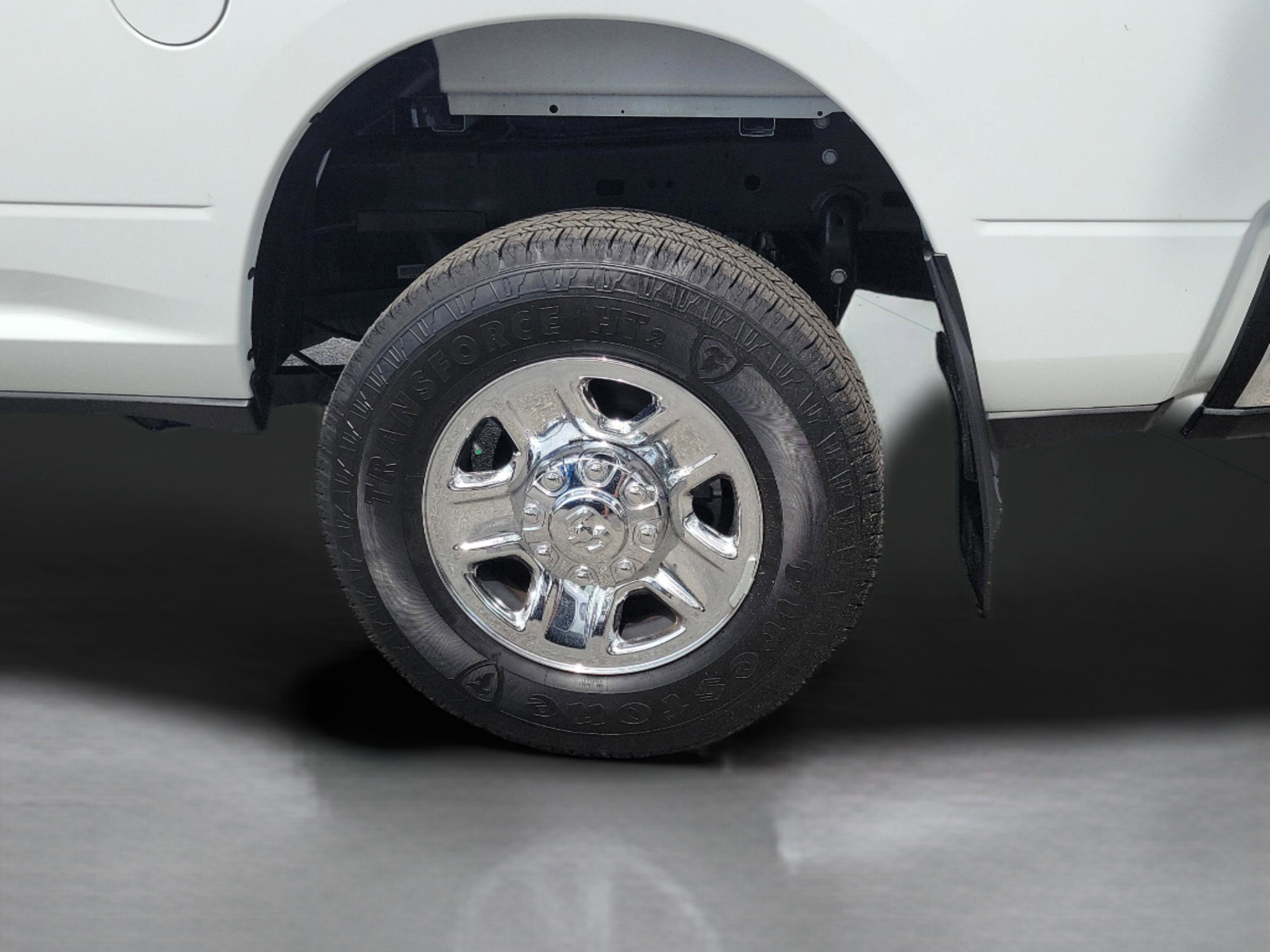 Used 2025 RAM 2500 Tradesman AWD/4WD image 31