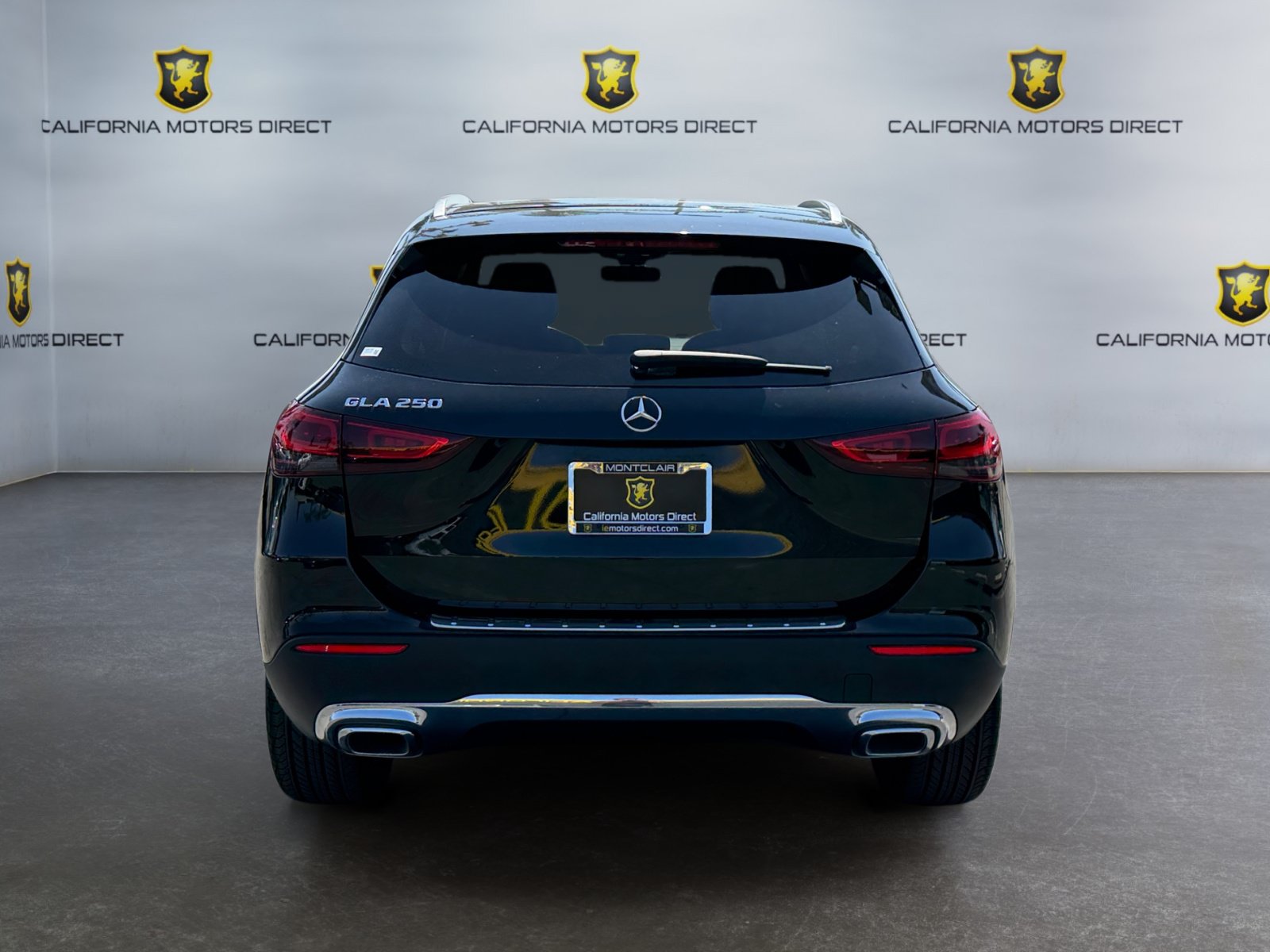 Used 2022 Mercedes-Benz GLA 250 w/ Premium Package Lite image 4