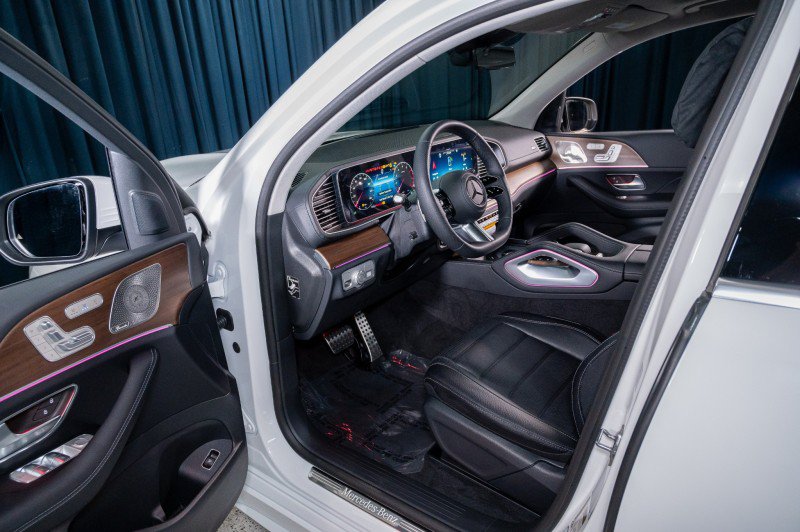 New 2026 Mercedes-Benz GLS 450 4MATIC image 11