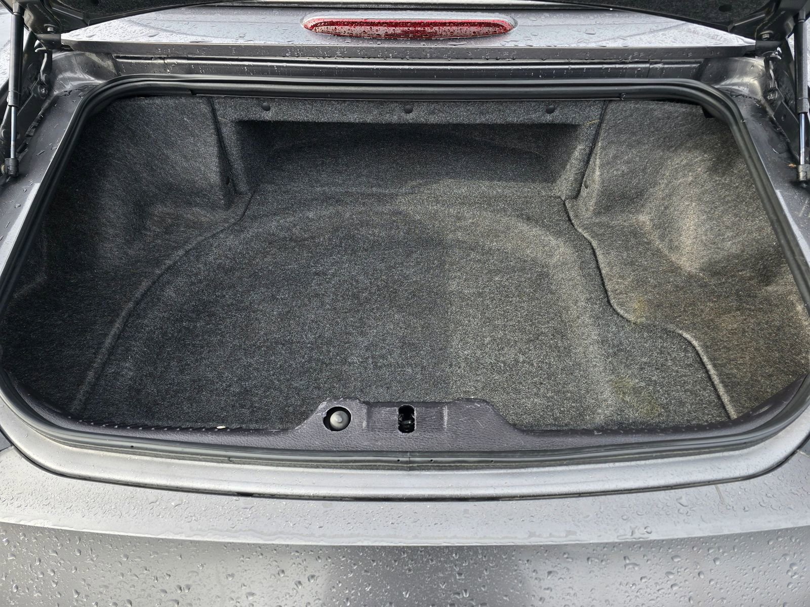 Used 2003 Ford Thunderbird image 38