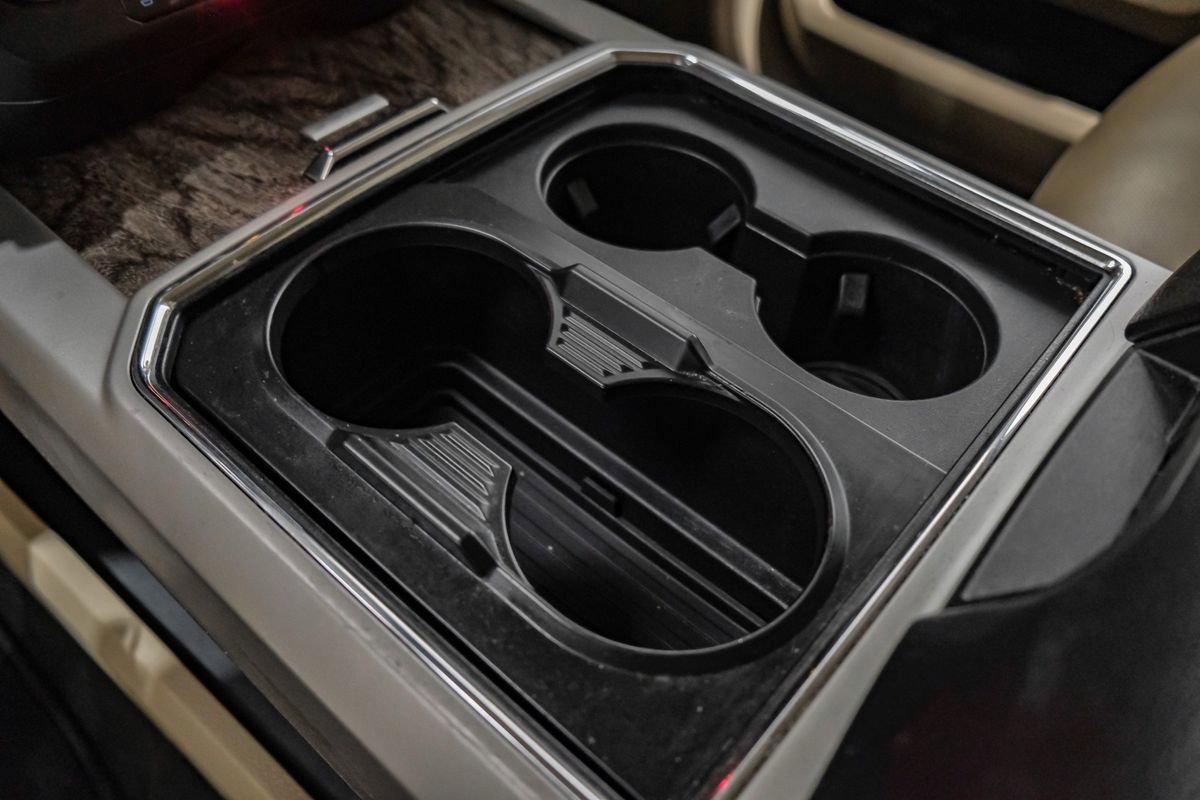 Used 2017 Ford F250 Lariat w/ Chrome Package image 23