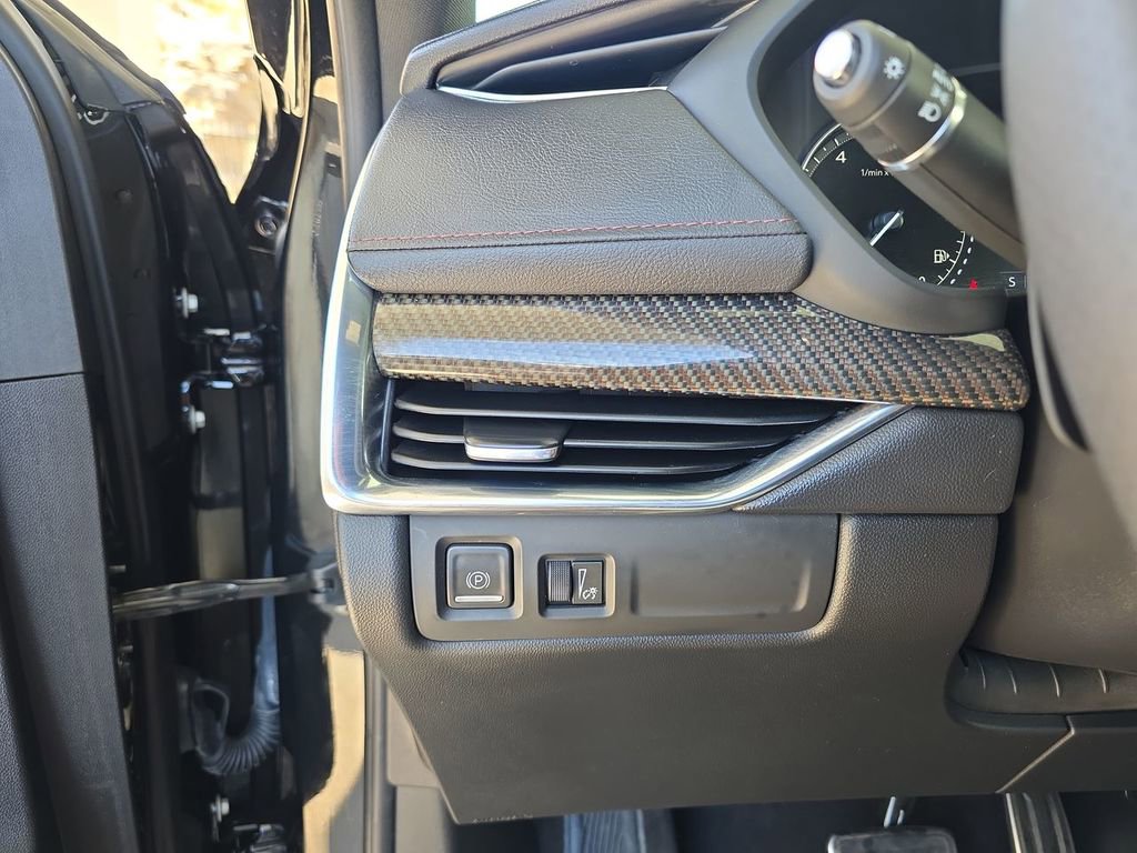 Used 2023 Cadillac XT4 Sport FWD image 18