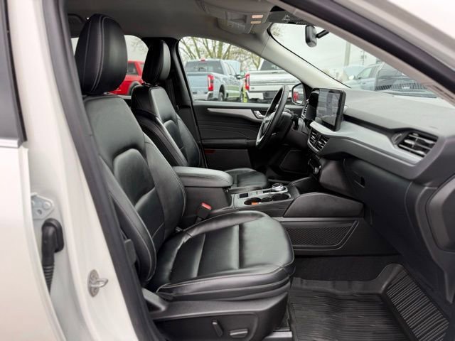 Used 2023 Ford Escape Platinum AWD/4WD image 18