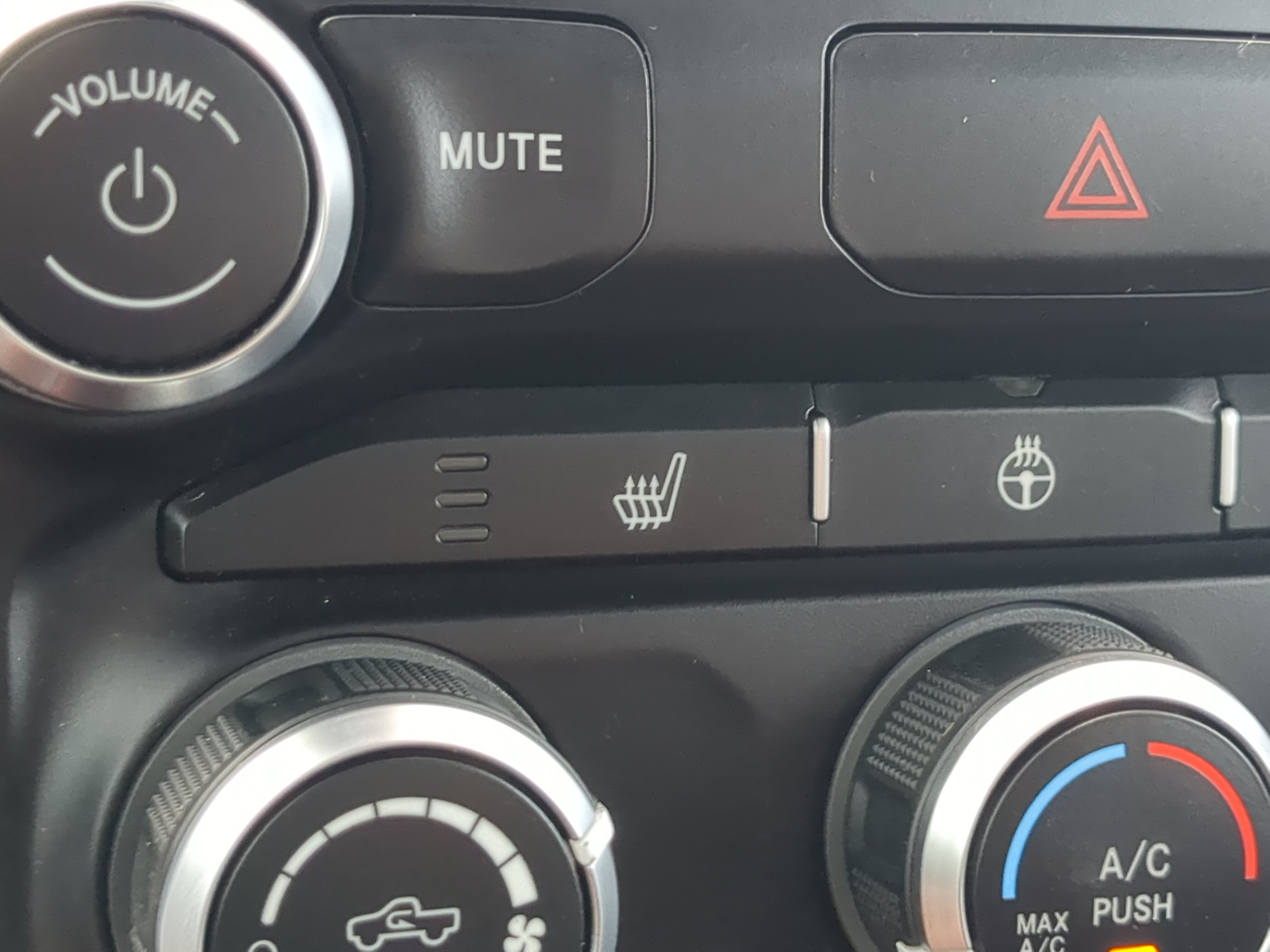 Used 2019 RAM 1500 Rebel w/ Rebel Level 1 Equipment Group AWD/4WD image 20