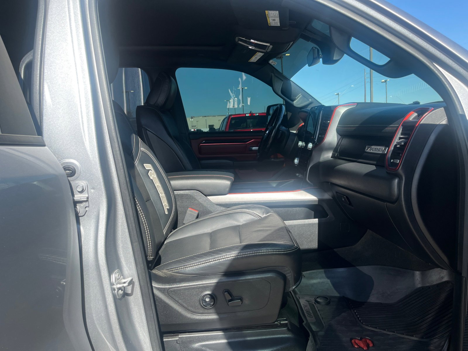 Used 2020 RAM 1500 Rebel w/ Level 2 Equipment Group AWD/4WD image 19