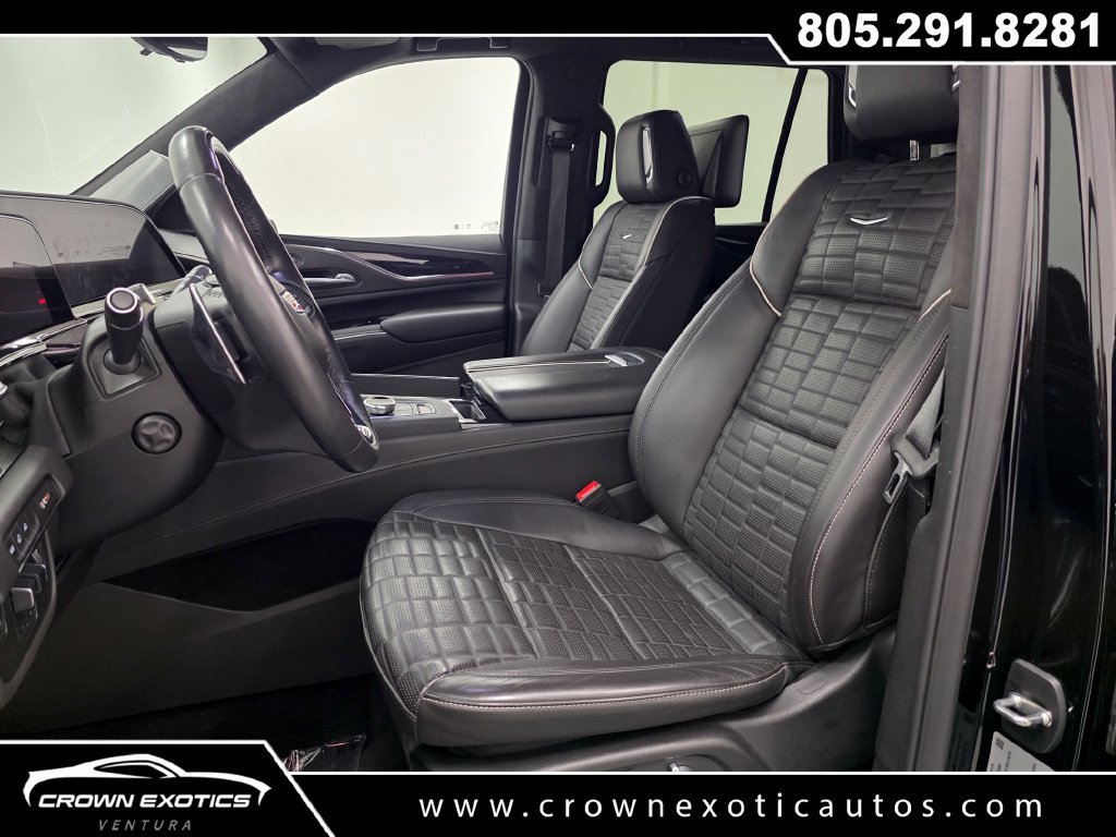 Used 2024 Cadillac Escalade V w/ LPO, ONYX Package AWD/4WD image 27