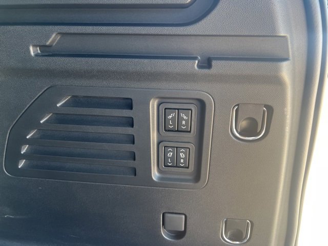 Certified 2024 Chevrolet Traverse RS w/ LPO, Floor Liner Package image 32