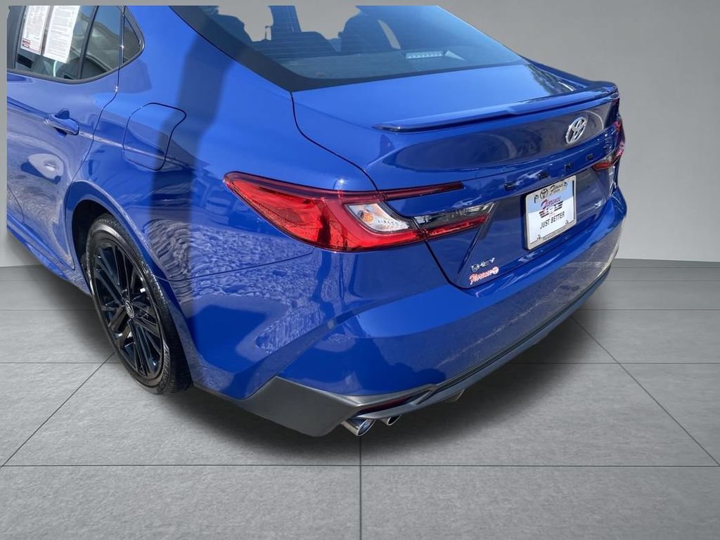 Used 2025 Toyota Camry SE w/ Multimedia Upgrade Package FWD image 11