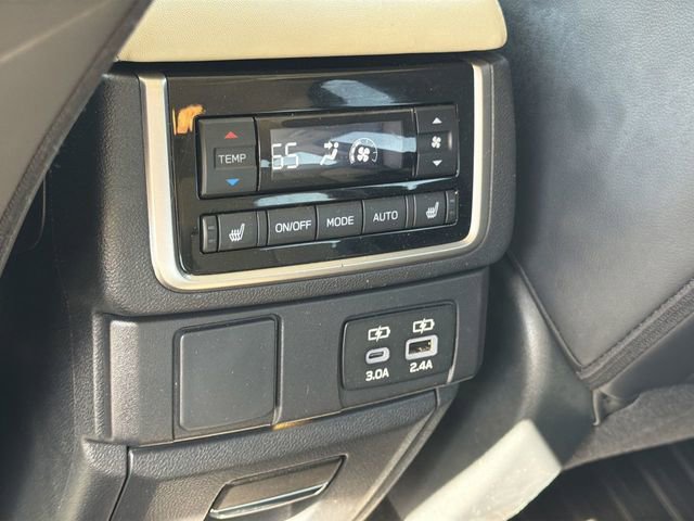 Used 2024 Subaru Ascent Limited w/ Technology Package image 26