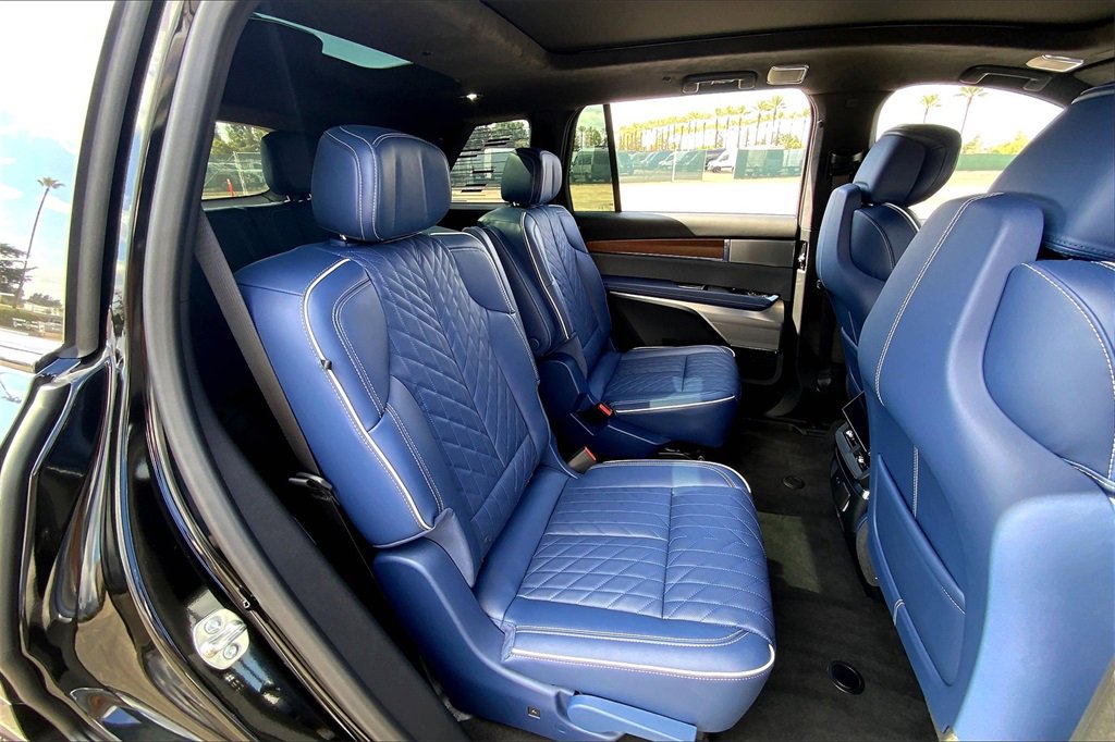 New 2026 Cadillac Vistiq Premium Luxury image 32