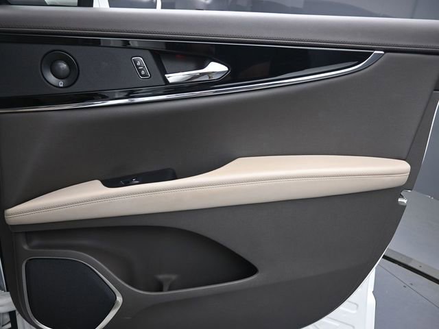 Used 2023 Lincoln Nautilus Reserve w/ Luxury Package image 32