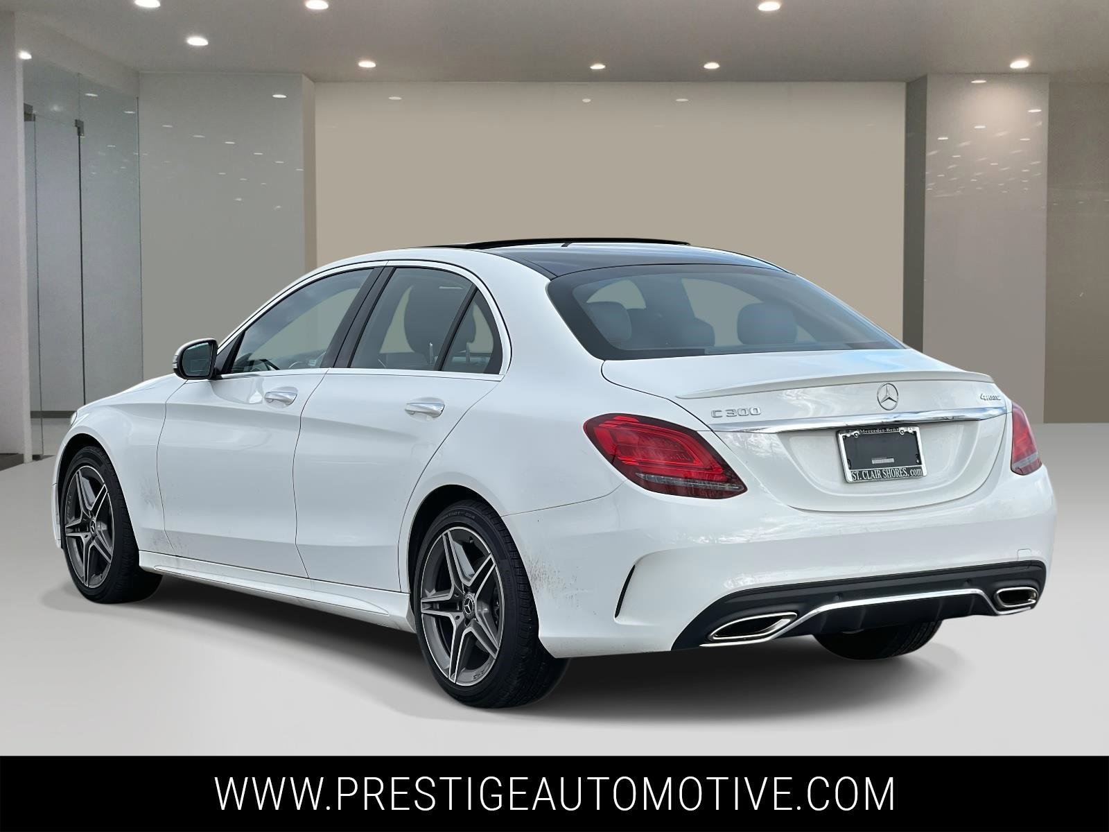 Used 2021 Mercedes-Benz C 300 4MATIC Sedan image 3