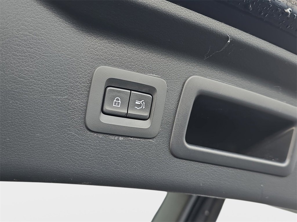 Used 2025 MAZDA CX-70 3.3 Turbo w/ Preferred Package image 17