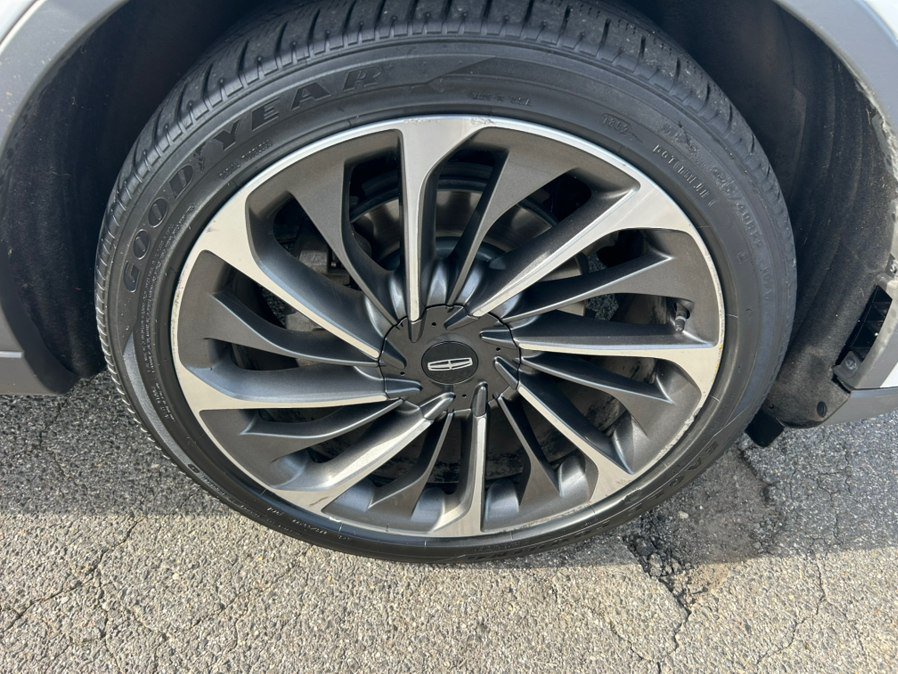 Used 2020 Lincoln Aviator Reserve w/ Equipment Group 202A AWD/4WD image 14