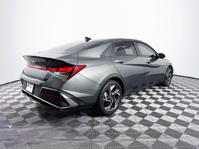 Used 2025 Hyundai Elantra Sport FWD image 7