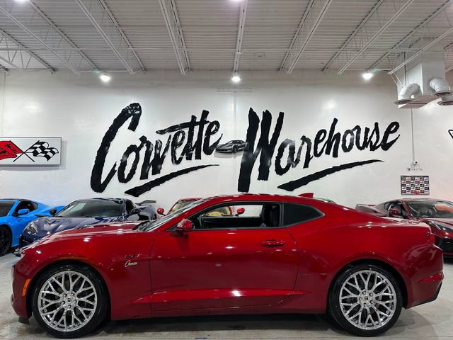Used 2022 Chevrolet Camaro LT RWD image 2