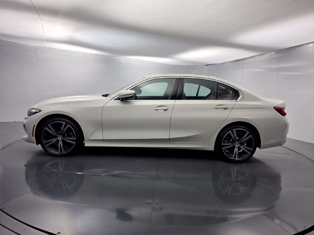 Certified 2024 BMW 330i xDrive Sedan w/ Convenience Package AWD/4WD image 7