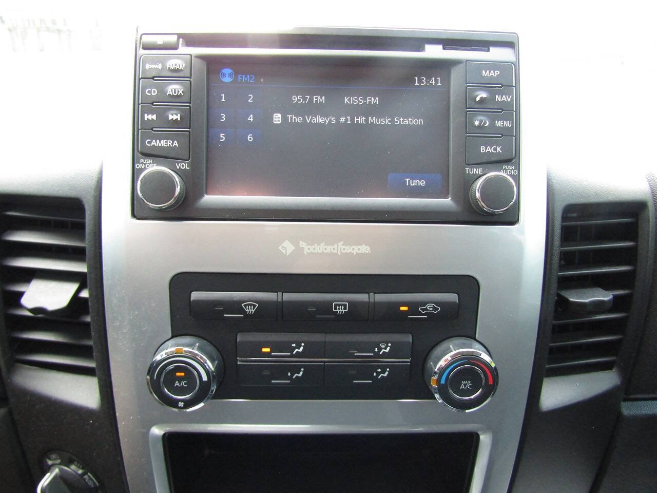 Used 2014 Nissan Titan PRO-4X AWD/4WD image 13