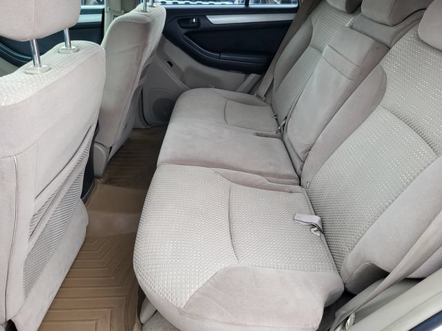 Used 2004 Toyota 4Runner SR5 RWD image 22