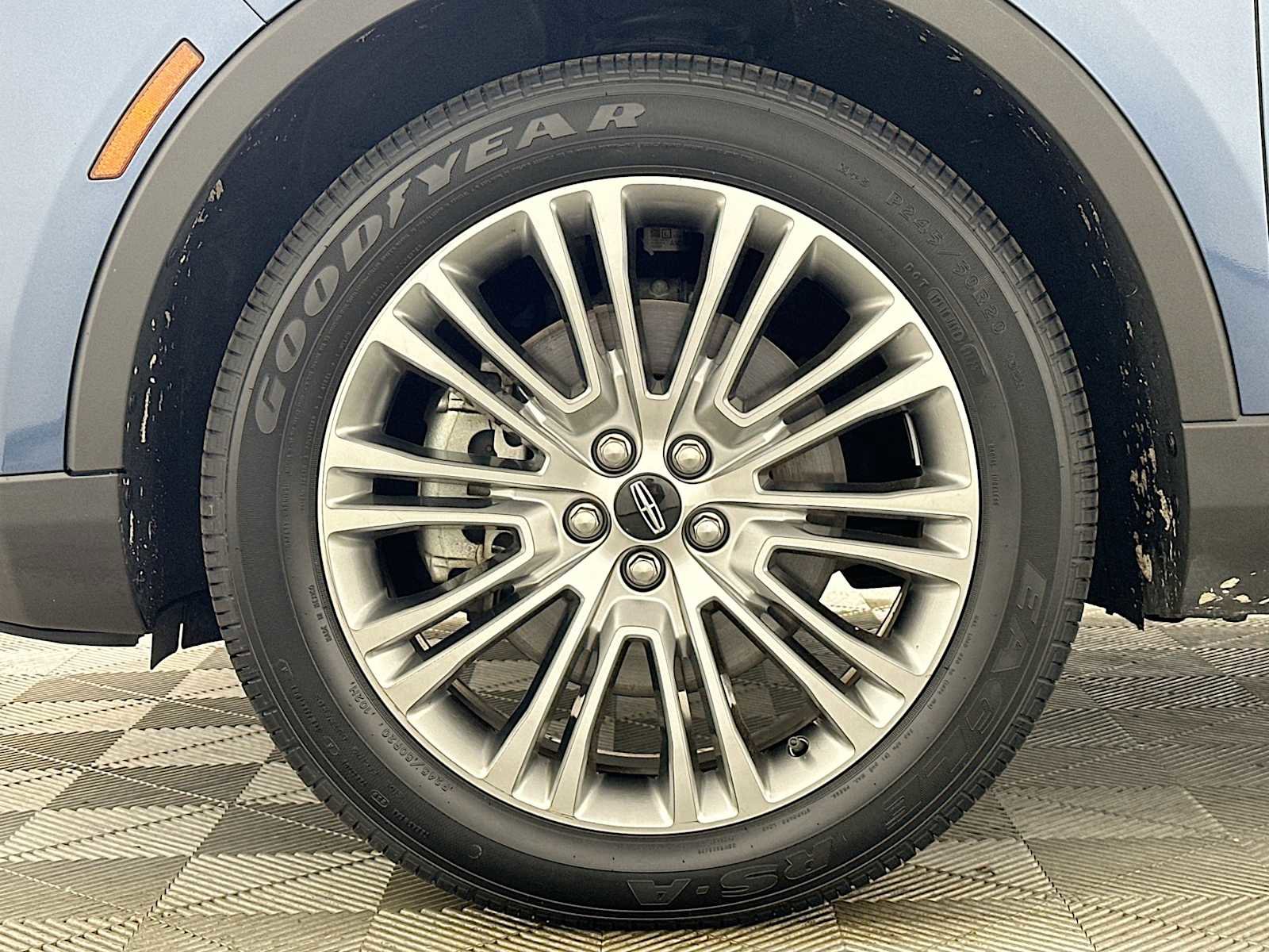 Used 2018 Lincoln MKX Reserve w/ Lincoln MKX Climate Package AWD/4WD image 30