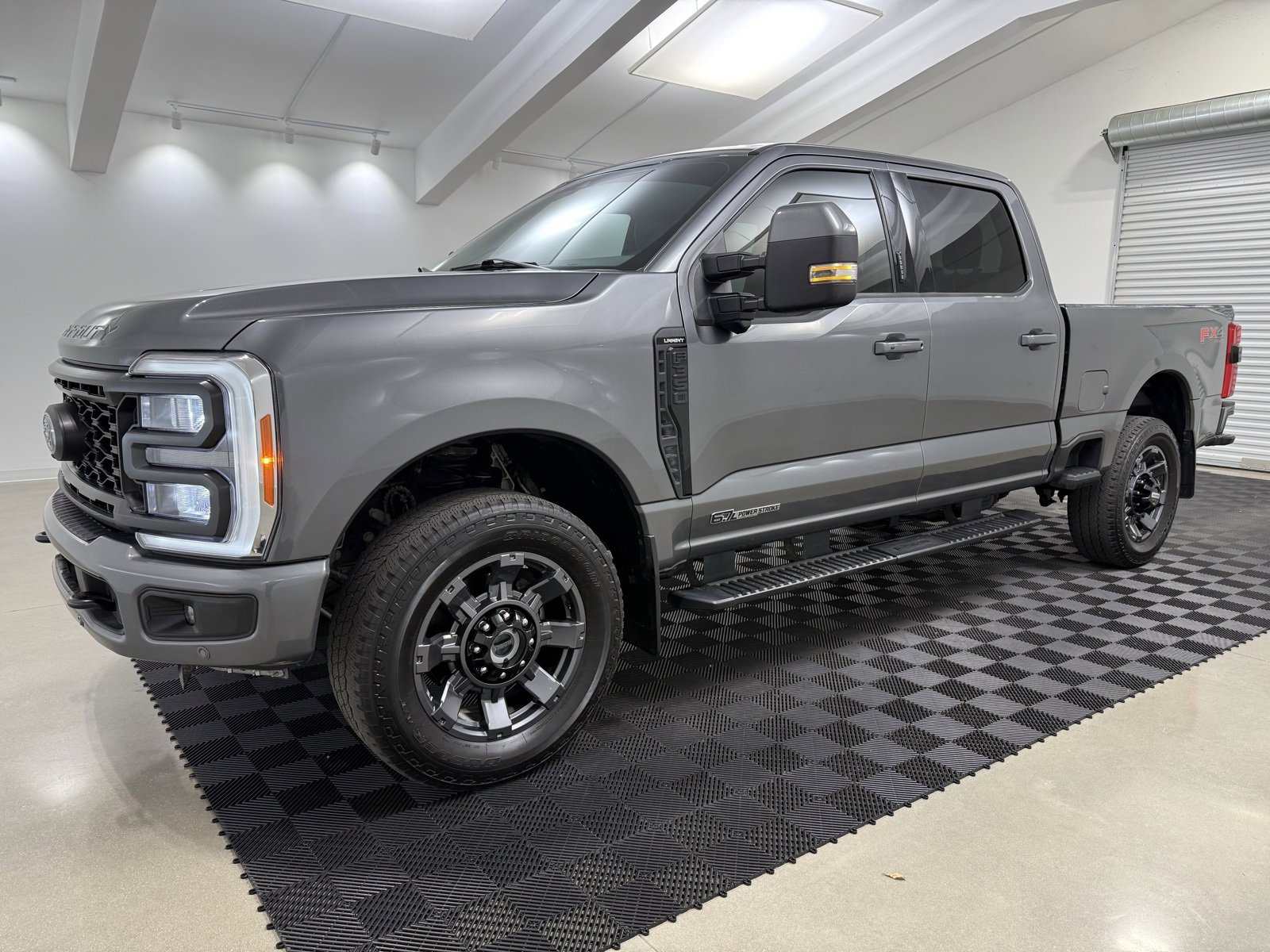 Used 2023 Ford F350 Lariat w/ Sport Appearance Package image 3