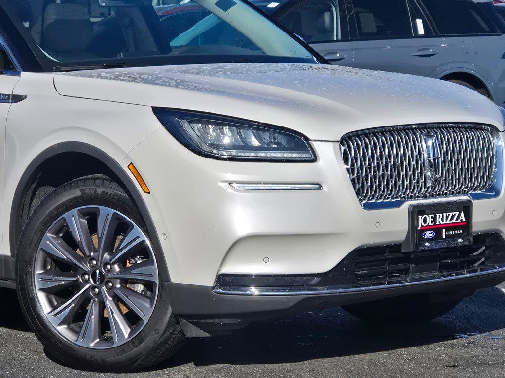 Used 2020 Lincoln Corsair Reserve w/ Equipment Group 201A AWD/4WD image 2