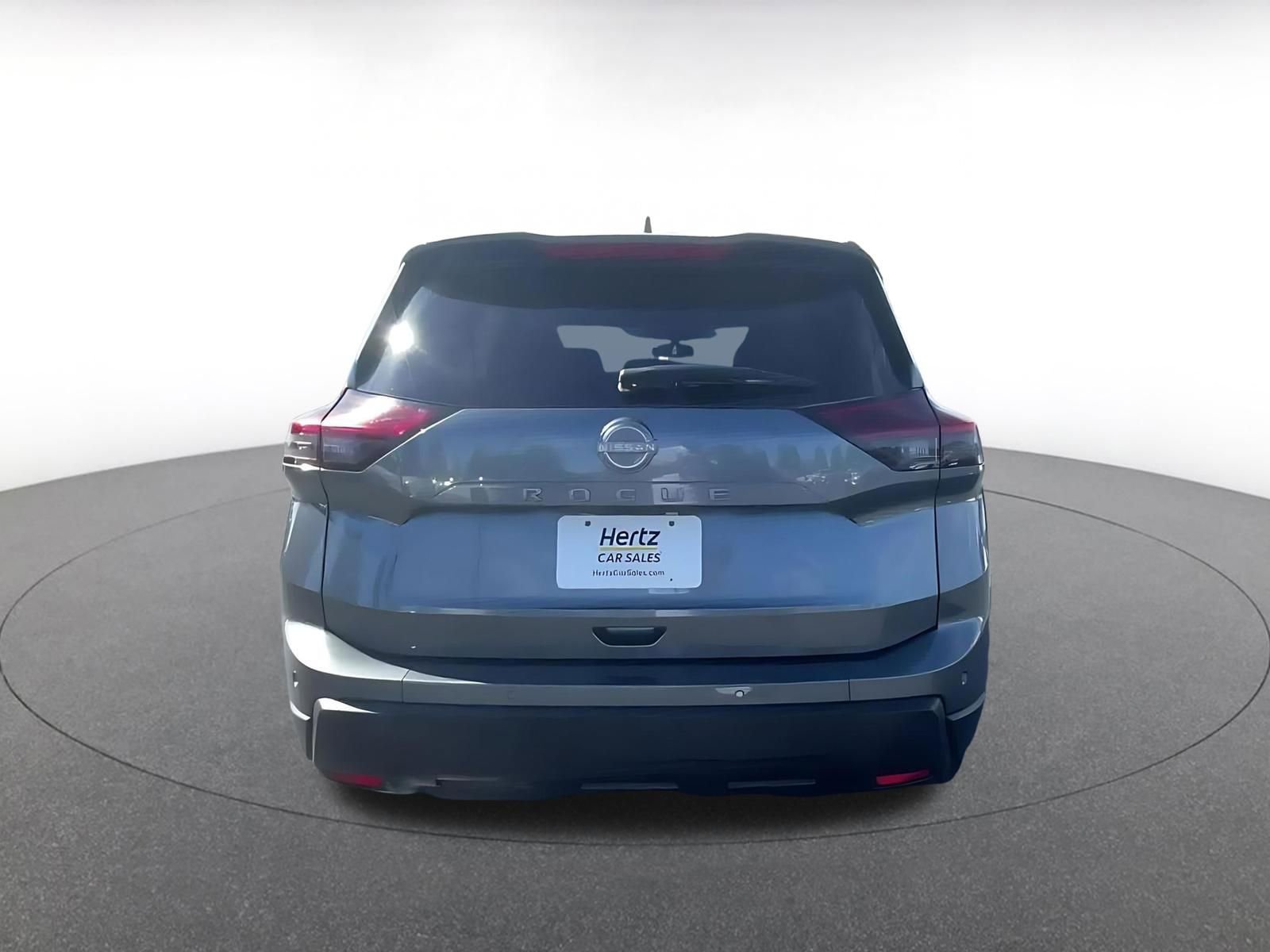 Used 2025 Nissan Rogue SV image 12