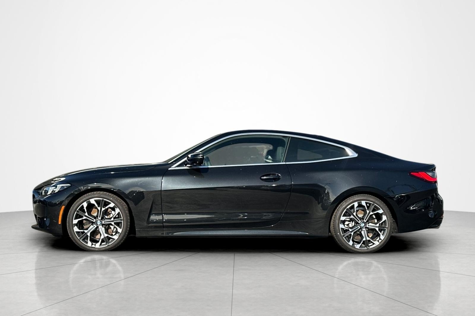 New 2026 BMW 430i Coupe w/ Parking Assistance Package RWD image 2