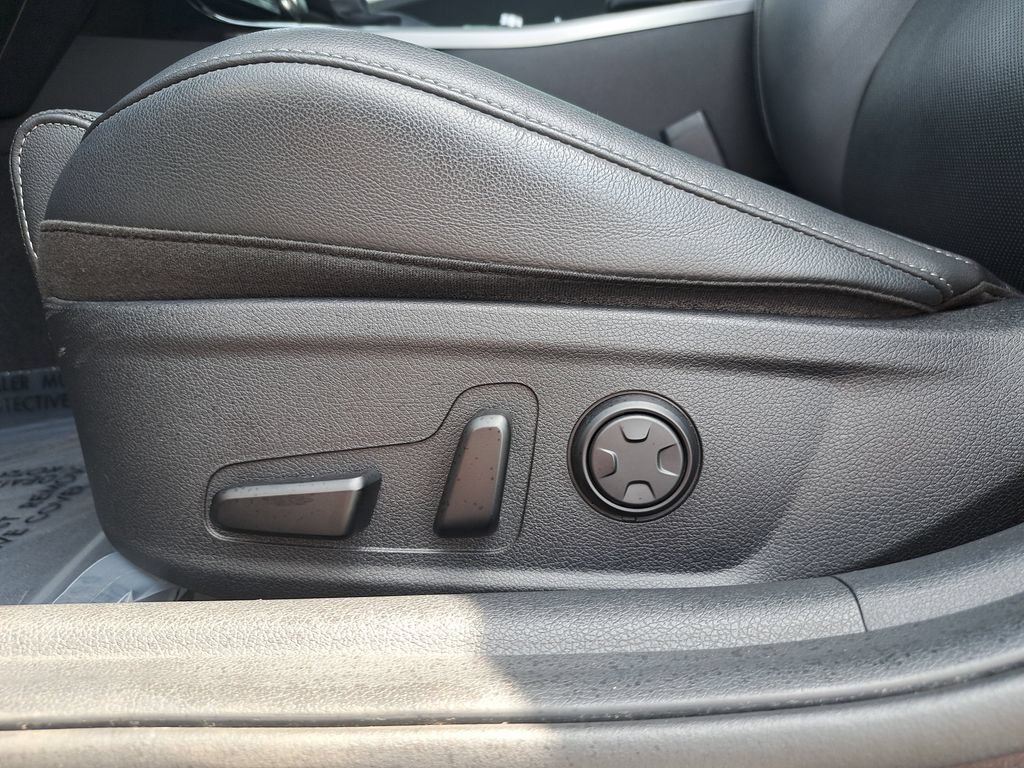 Used 2020 Kia Stinger GT1 AWD/4WD image 28